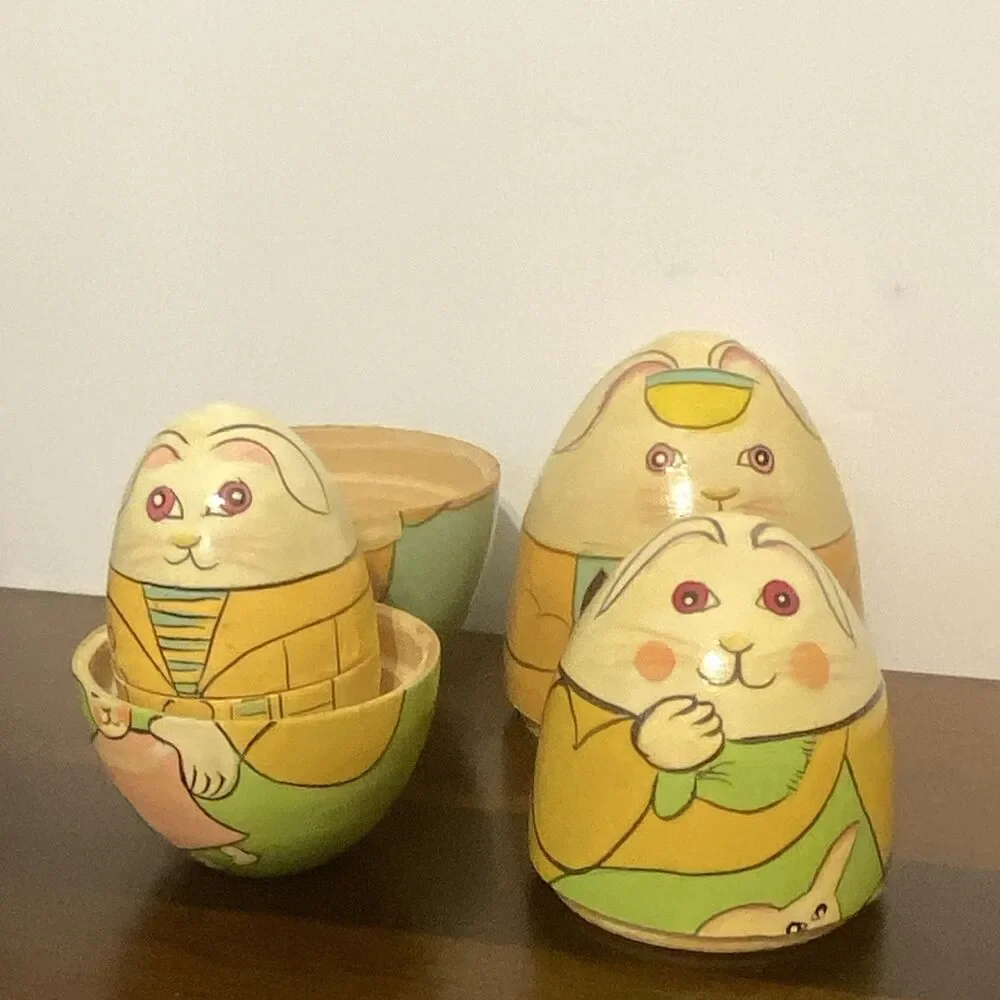 Vintage Easter Bunny Wooden Nesting Eggs 4 Pc Set Russian Matryoshka Doll Style